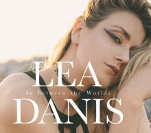 Lea Danis  - CD Lea Danis: In Between The Worlds []