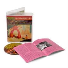  YOSHIMI BATTLES THE PINK ROBOTS [BLURAY] - suprshop.cz